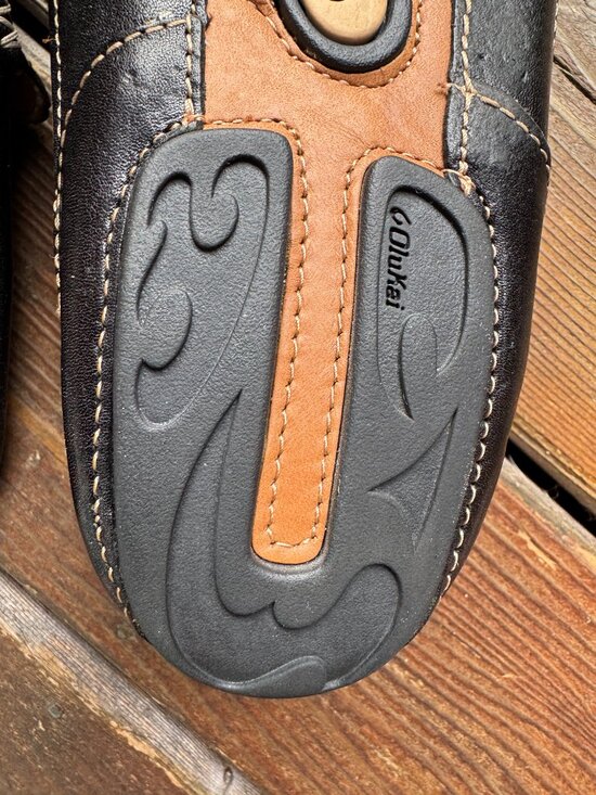 Olukai Black Leather Lokahi Slip On Loafer in Men\'s 10/EU 44